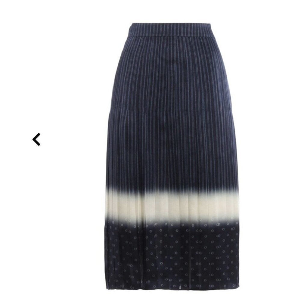 Tory Burch Size 2 Silk Pleated Midi Skirt Navy Blue White Ombre Printed - Picture 3 of 9